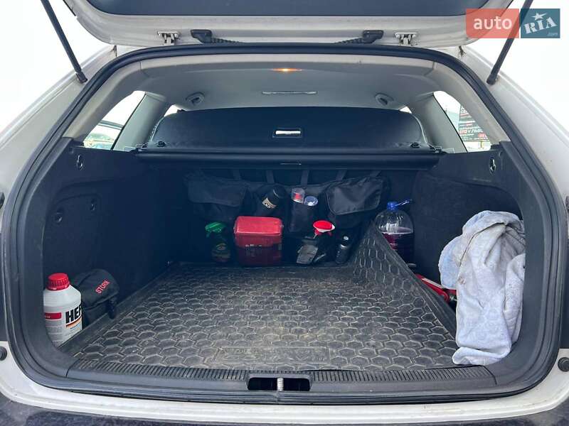 Універсал Volkswagen Golf 2012 в Львові фото 32 Універсал Volkswagen Golf 2012 в Львові