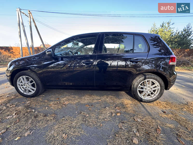 Хэтчбек Volkswagen Golf 2011 в Виннице