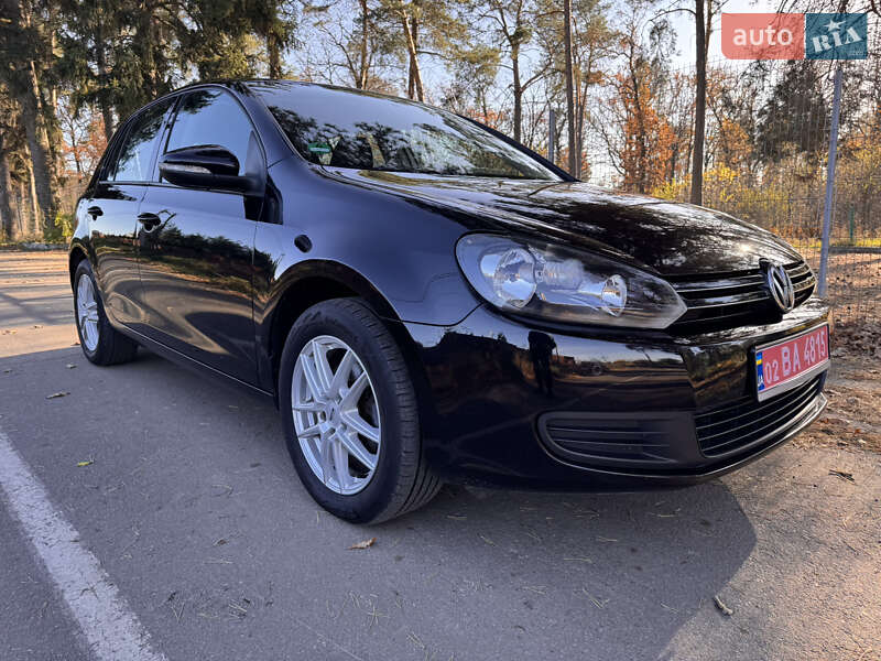 Хэтчбек Volkswagen Golf 2011 в Виннице