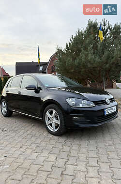 Хэтчбек Volkswagen Golf 2017 в Черновцах