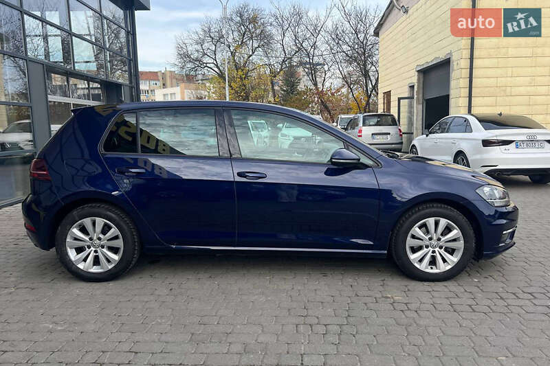 Хэтчбек Volkswagen Golf 2019 в Ивано-Франковске