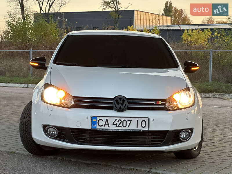 Хэтчбек Volkswagen Golf 2011 в Черкассах