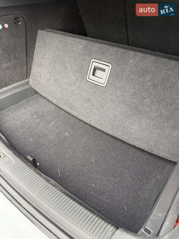 Універсал Volkswagen Golf 2013 в Львові