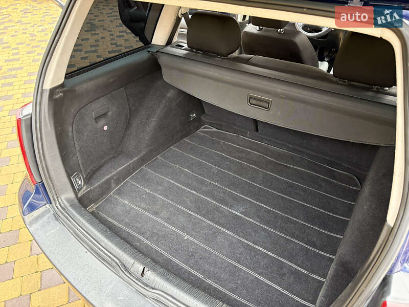 Універсал Volkswagen Golf 2002 в Могилів-Подільському