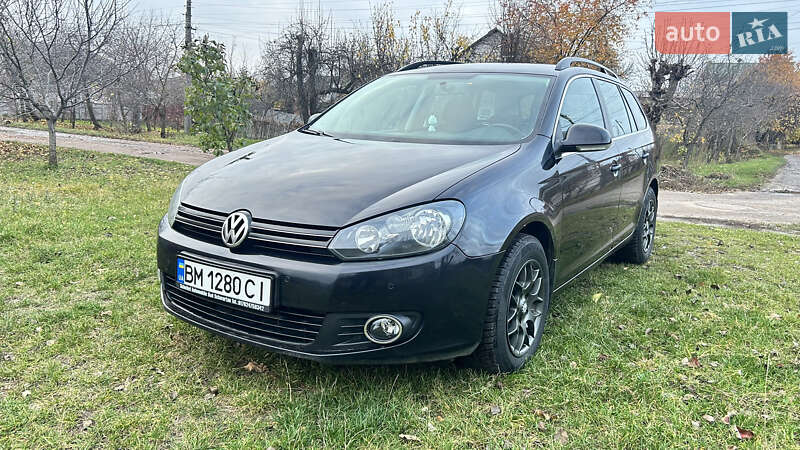 Универсал Volkswagen Golf 2010 в Сумах