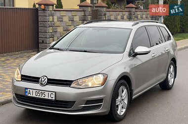 Універсал Volkswagen Golf 2015 в Києві