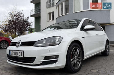 Хетчбек Volkswagen Golf 2014 в Івано-Франківську