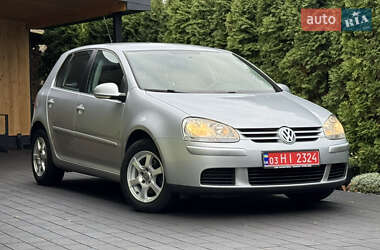 Хэтчбек Volkswagen Golf 2007 в Дубно