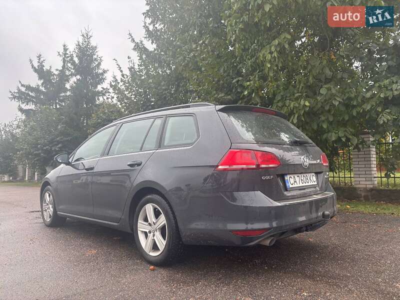 Хетчбек Volkswagen Golf 2017 в Умані