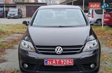 Хэтчбек Volkswagen Golf 2005 в Звягеле