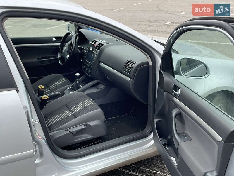 Хетчбек Volkswagen Golf 2008 в Кропивницькому фото 4 Хетчбек Volkswagen Golf 2008 в Кропивницькому