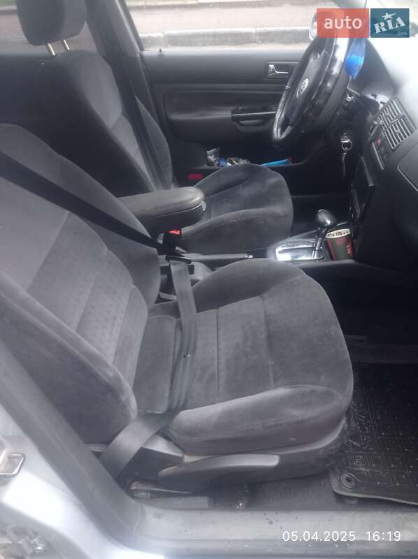 Универсал Volkswagen Golf 2005 в Житомире