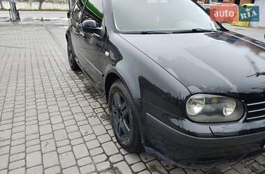 Хэтчбек Volkswagen Golf 2001 в Ивано-Франковске