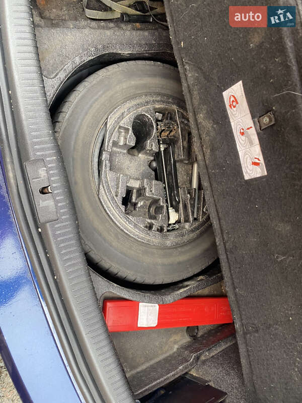 Хэтчбек Volkswagen Golf 2010 в Виннице