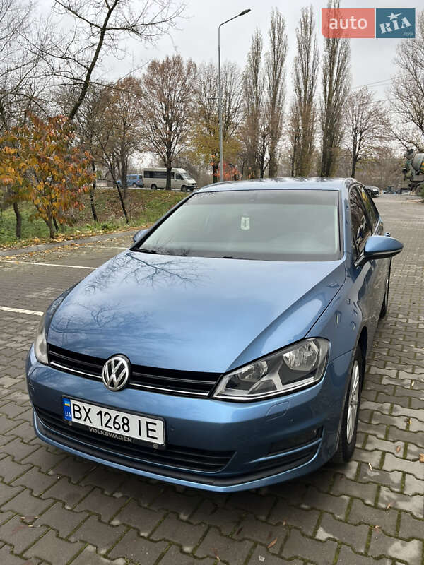 Хэтчбек Volkswagen Golf 2013 в Хмельницком