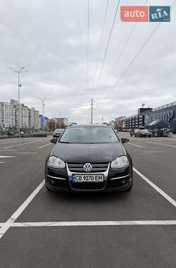 Универсал Volkswagen Golf 2008 в Чернигове