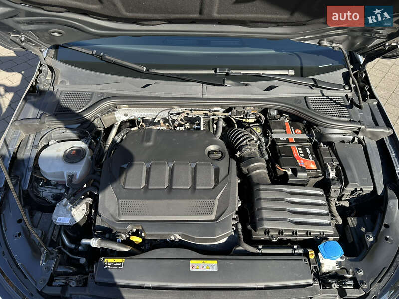 Универсал Volkswagen Golf 2021 в Калуше