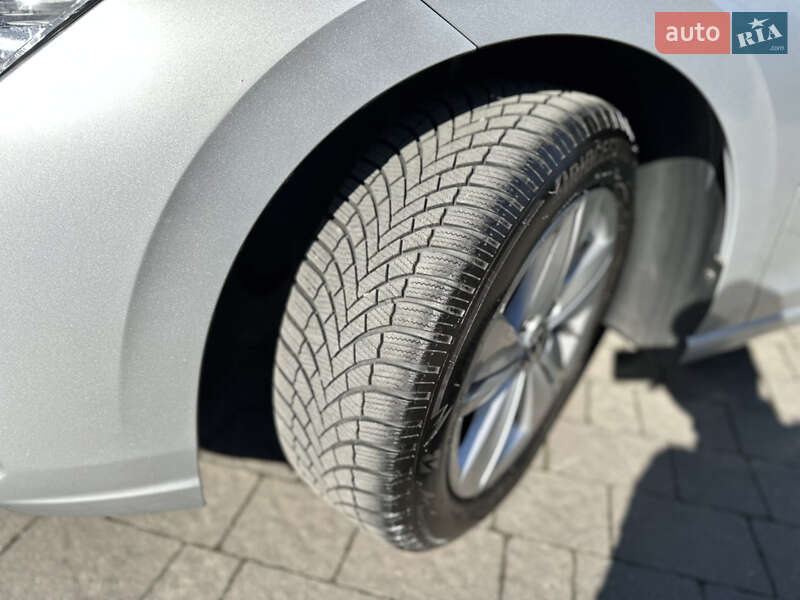 Универсал Volkswagen Golf 2021 в Калуше