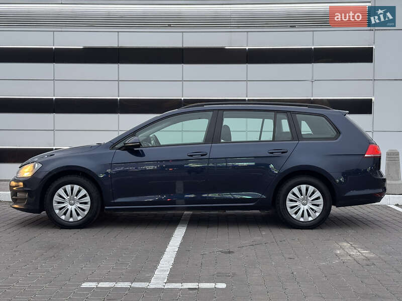 Универсал Volkswagen Golf 2013 в Киеве