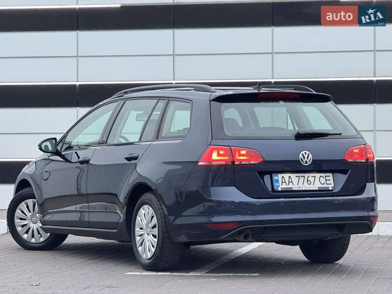 Универсал Volkswagen Golf 2013 в Киеве