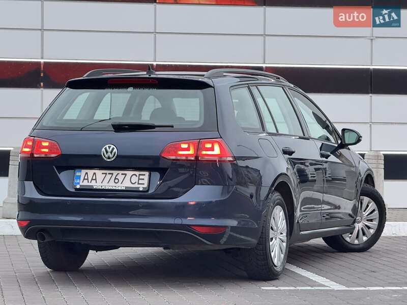 Универсал Volkswagen Golf 2013 в Киеве