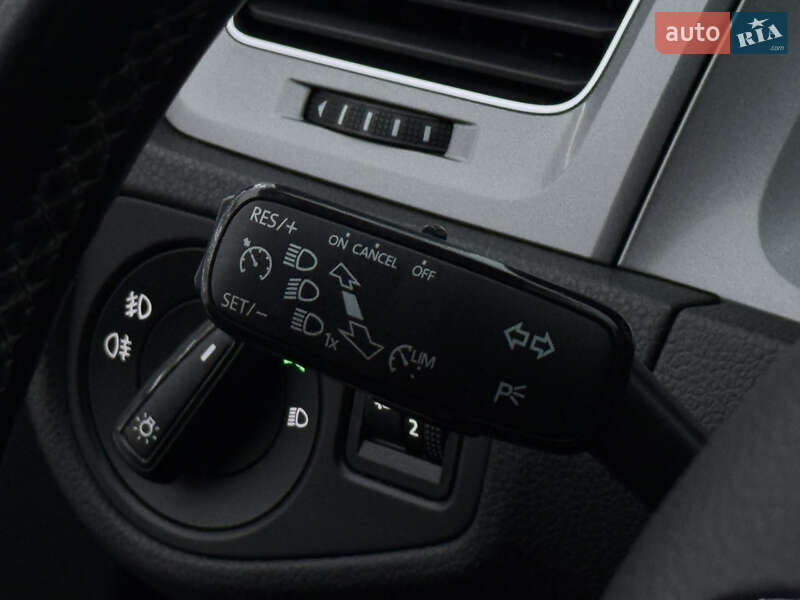 Универсал Volkswagen Golf 2013 в Киеве