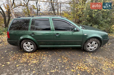 Універсал Volkswagen Golf 2002 в Краматорську