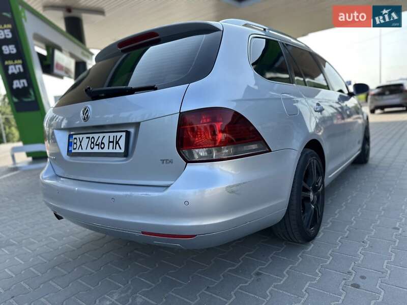 Универсал Volkswagen Golf 2010 в Хмельницком