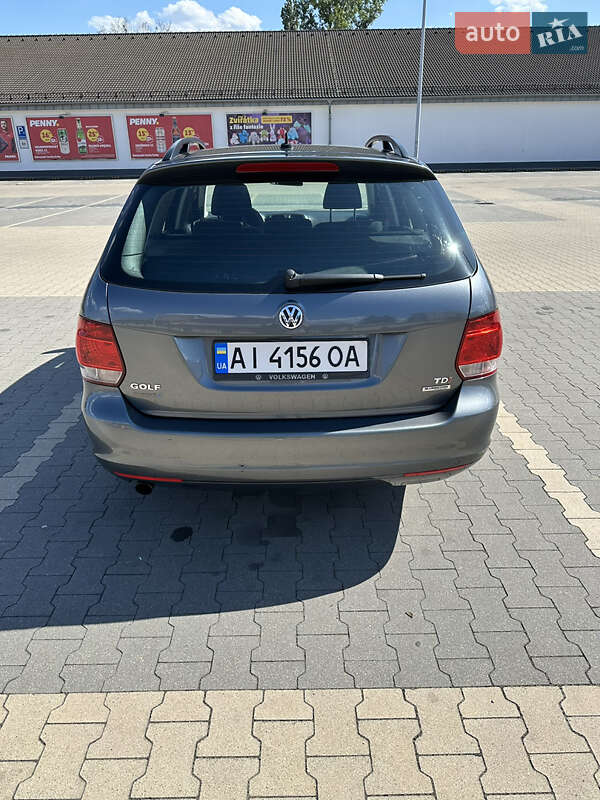 Универсал Volkswagen Golf 2012 в Киеве