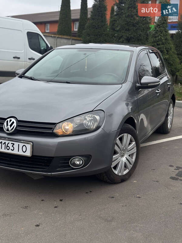 Хэтчбек Volkswagen Golf 2008 в Лубнах