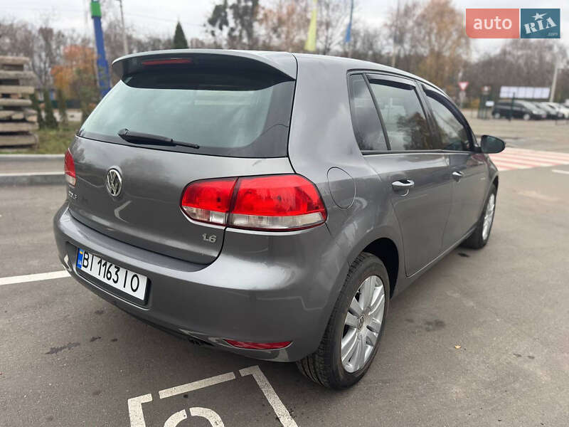 Хэтчбек Volkswagen Golf 2008 в Лубнах