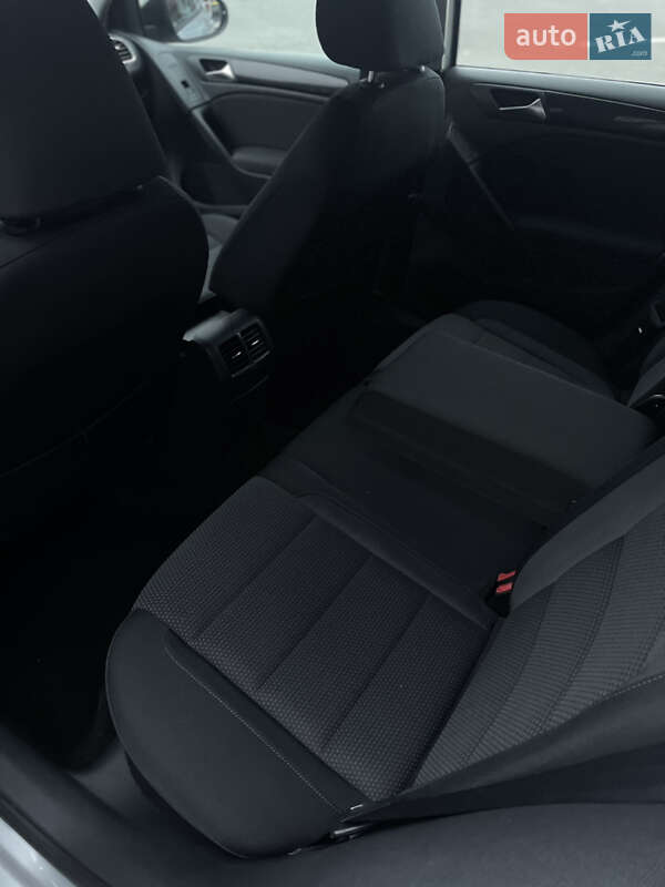 Хэтчбек Volkswagen Golf 2009 в Умани фото 39 Хэтчбек Volkswagen Golf 2009 в Умани