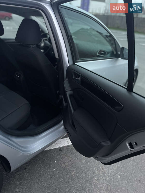 Хэтчбек Volkswagen Golf 2009 в Умани фото 38 Хэтчбек Volkswagen Golf 2009 в Умани