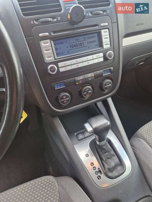 Универсал Volkswagen Golf 2008 в Стрые