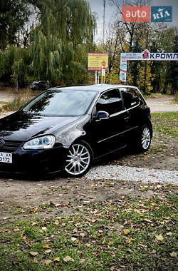 Хэтчбек Volkswagen Golf 2007 в Киеве