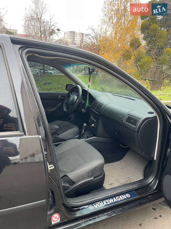 Хэтчбек Volkswagen Golf 1998 в Виннице