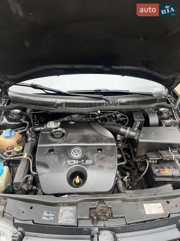 Хэтчбек Volkswagen Golf 1998 в Виннице