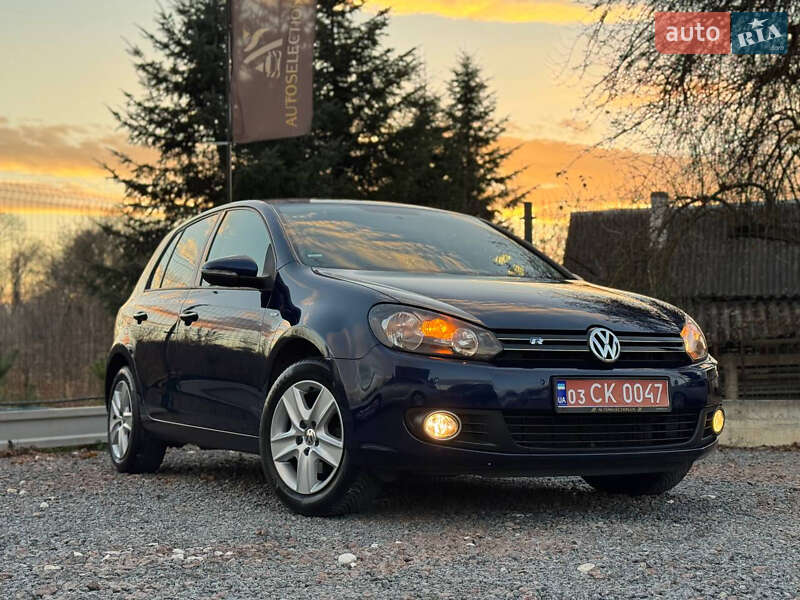 Хэтчбек Volkswagen Golf 2010 в Дрогобыче