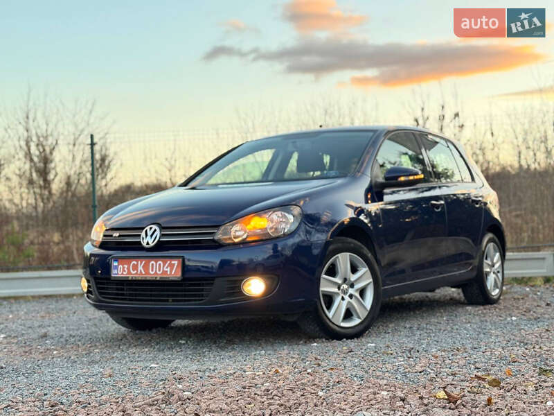 Хэтчбек Volkswagen Golf 2010 в Дрогобыче