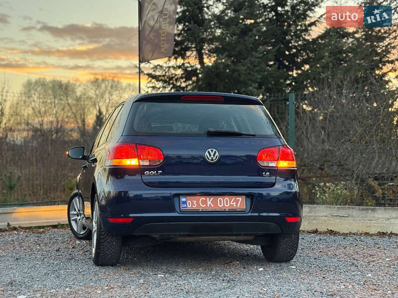 Хэтчбек Volkswagen Golf 2010 в Дрогобыче