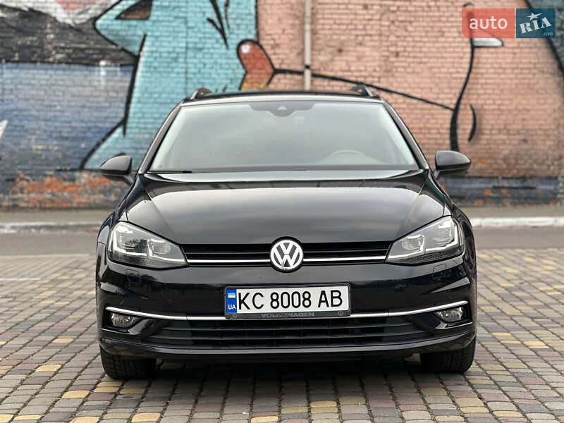 Універсал Volkswagen Golf 2017 в Луцьку