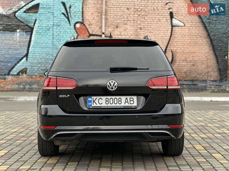 Універсал Volkswagen Golf 2017 в Луцьку