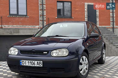 Хетчбек Volkswagen Golf 2002 в Кропивницькому