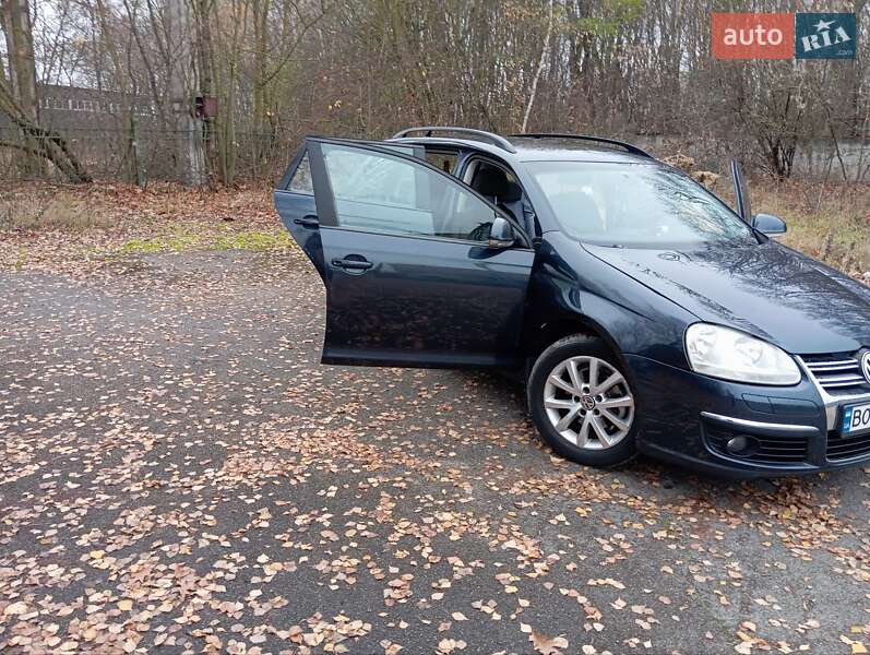 Универсал Volkswagen Golf 2008 в Збараже
