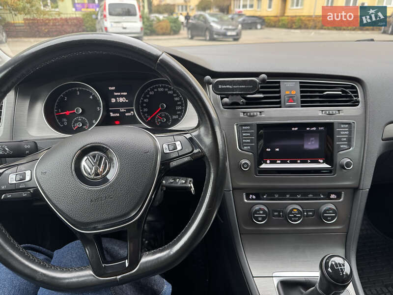 Хэтчбек Volkswagen Golf 2013 в Софиевской Борщаговке