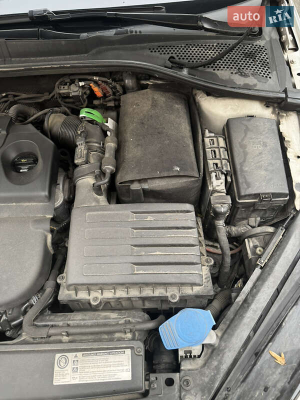 Хэтчбек Volkswagen Golf 2013 в Софиевской Борщаговке