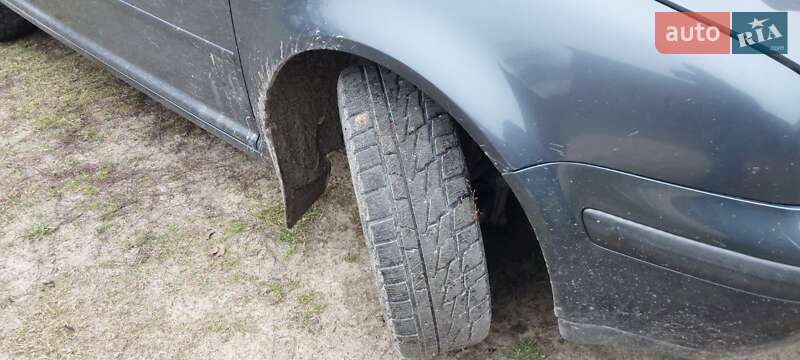 Хетчбек Volkswagen Golf 1999 в Рівному