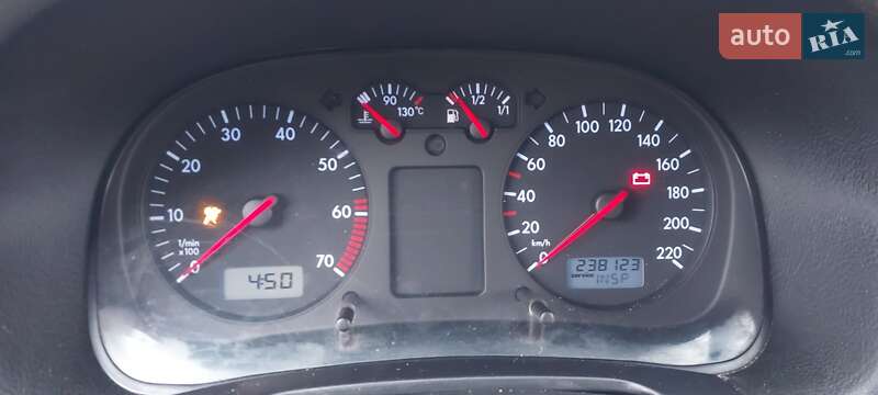 Хетчбек Volkswagen Golf 1999 в Рівному