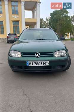 Универсал Volkswagen Golf 2000 в Киеве