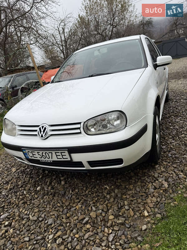 Volkswagen Golf 2000